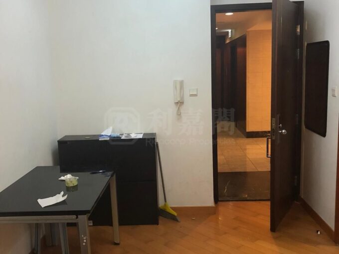 皇府山 2座 - 北區屋網 28northd.com