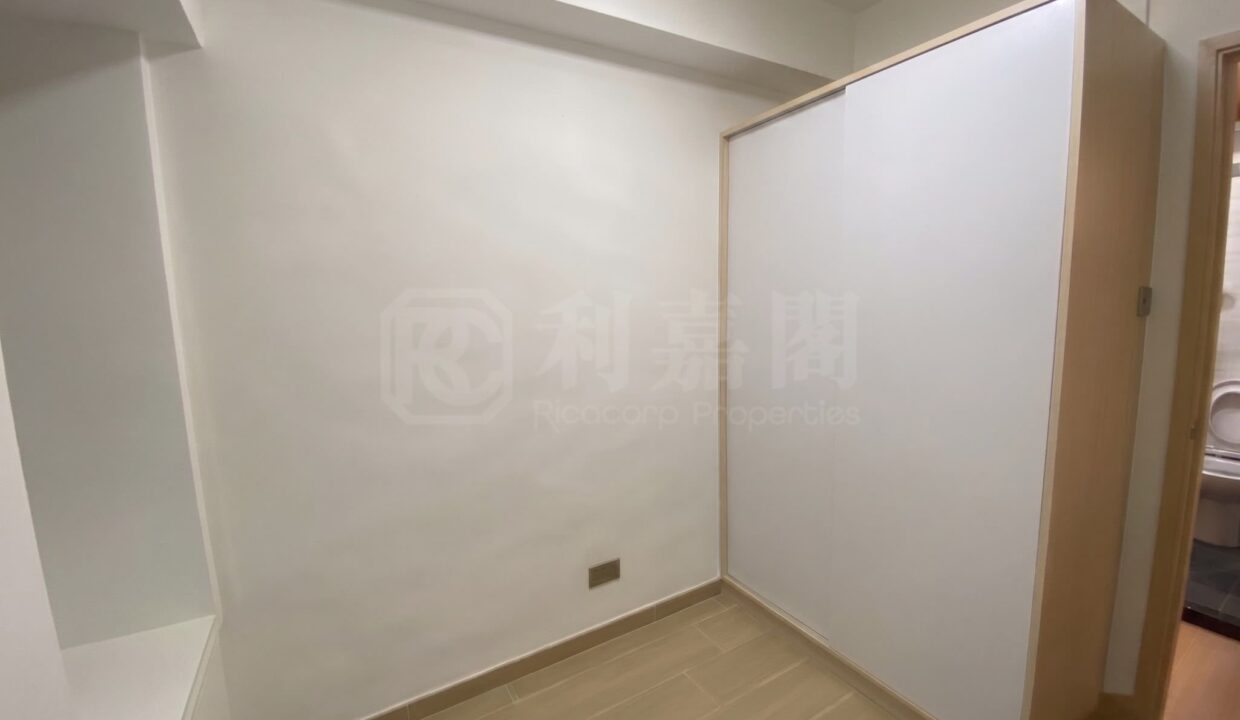 411988bb-c5d7-46ff-b9a5-43189511cce0.jpeg