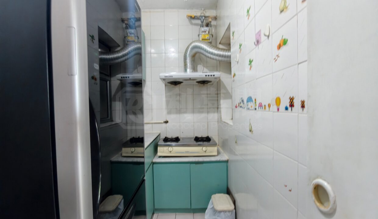 bbceb885-11ee-498f-93a3-2d3ca543be4c.jpeg