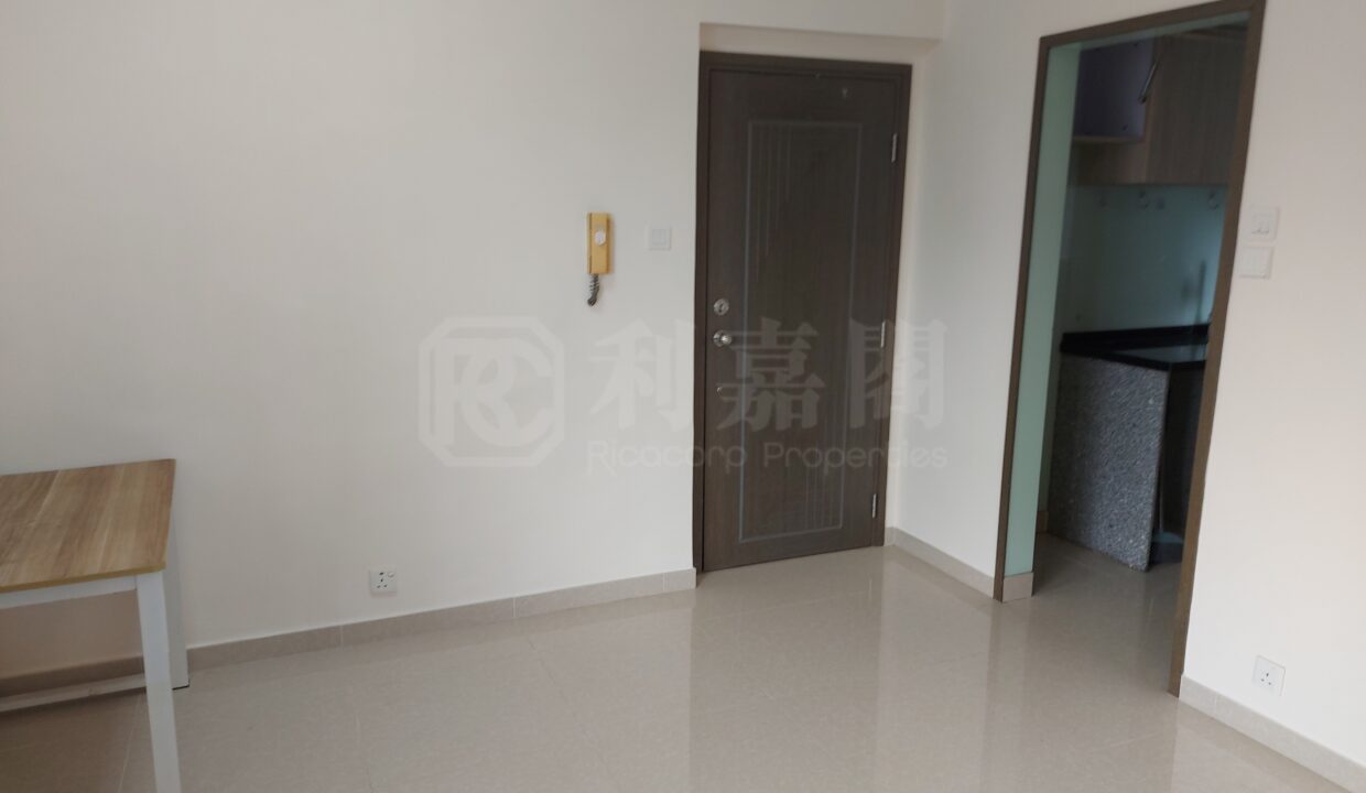 cbbc14a4-a636-470d-a409-fe82b712486e.jpeg