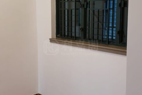 f4d35fb2-00d7-491b-9dba-eccf7eb90857-1.jpeg