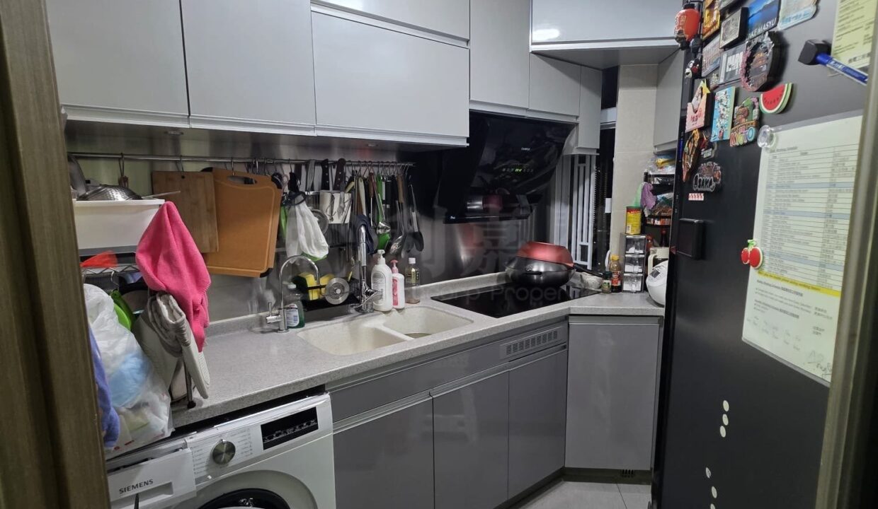 ce706967-f0d7-40eb-a9a5-9c963ad06fb1.jpeg
