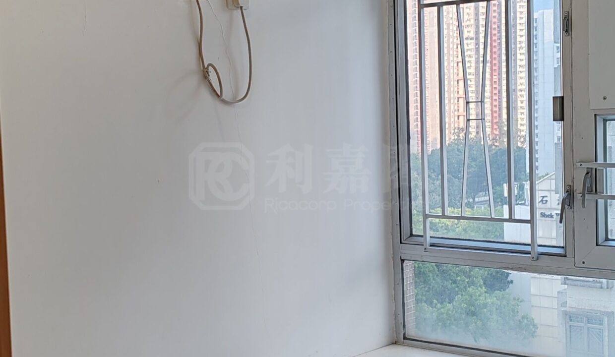 a5b85b91-ad14-412b-8893-78db7c1cbc1b-1.jpeg