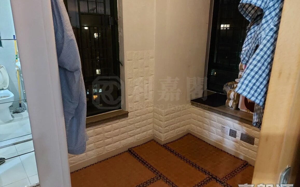 13eeb108-ac0a-463a-8289-3f057ef371c4.jpeg