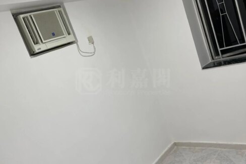 b7c1d1b2-9801-48a6-8776-4f4ef842cbef.jpeg