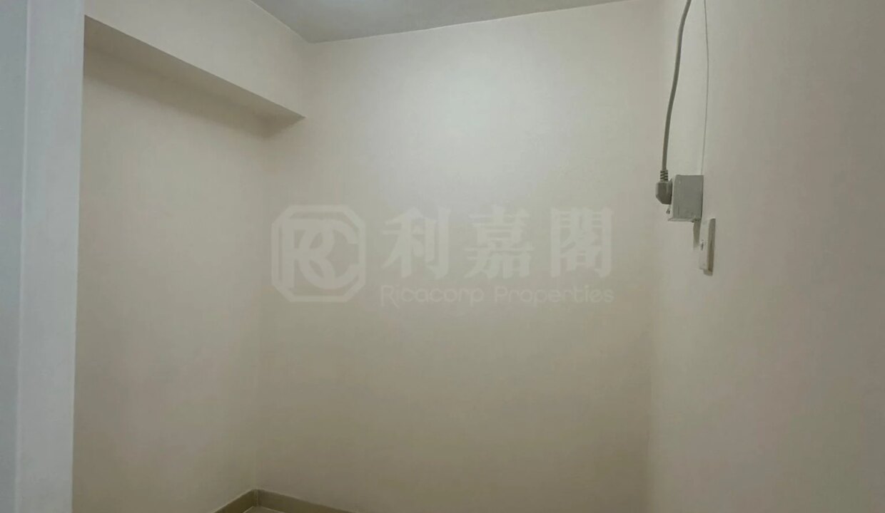 cd7b2ff1-415d-4614-9d57-185d60965bea.jpeg