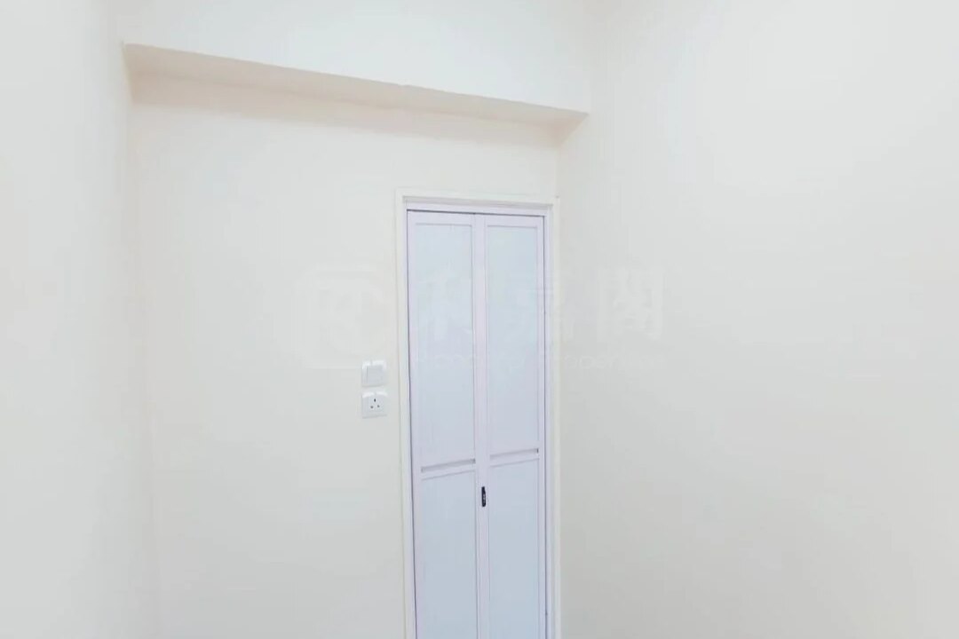 e800bbfe-ec13-464d-8593-58c6e29b3739.jpeg