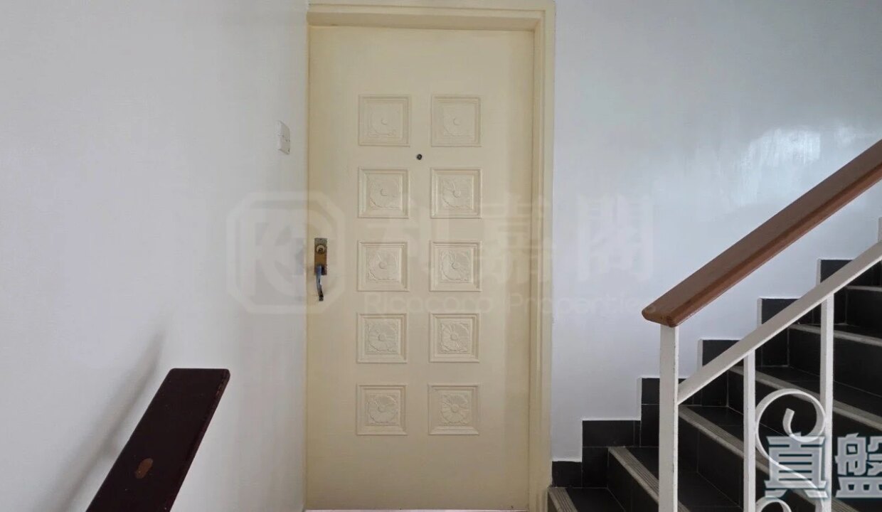 e8d22190-5d9c-40ba-a89e-256ba1c46221.jpeg