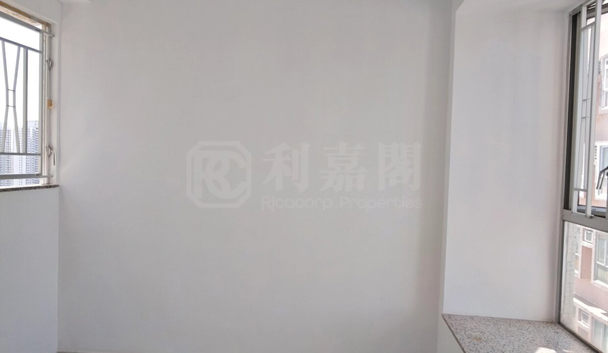 fe36f599-b584-4de5-95ee-a8e32bc5f772.jpeg