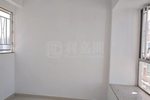 fe36f599-b584-4de5-95ee-a8e32bc5f772.jpeg