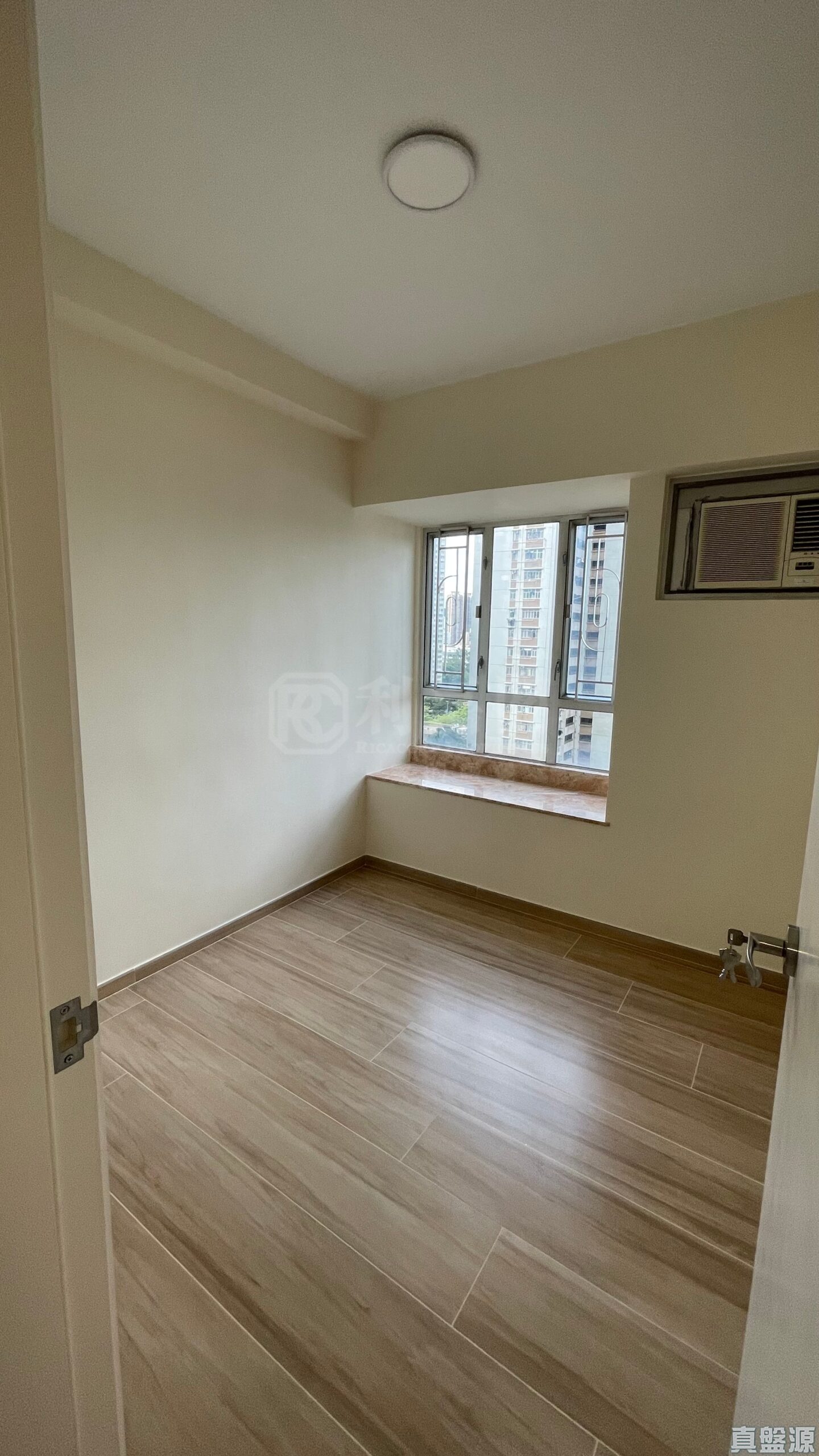 粉嶺中心 2期 J座中層 7室