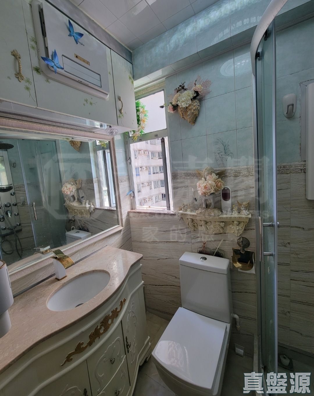 榮輝中心 4座高層 F室