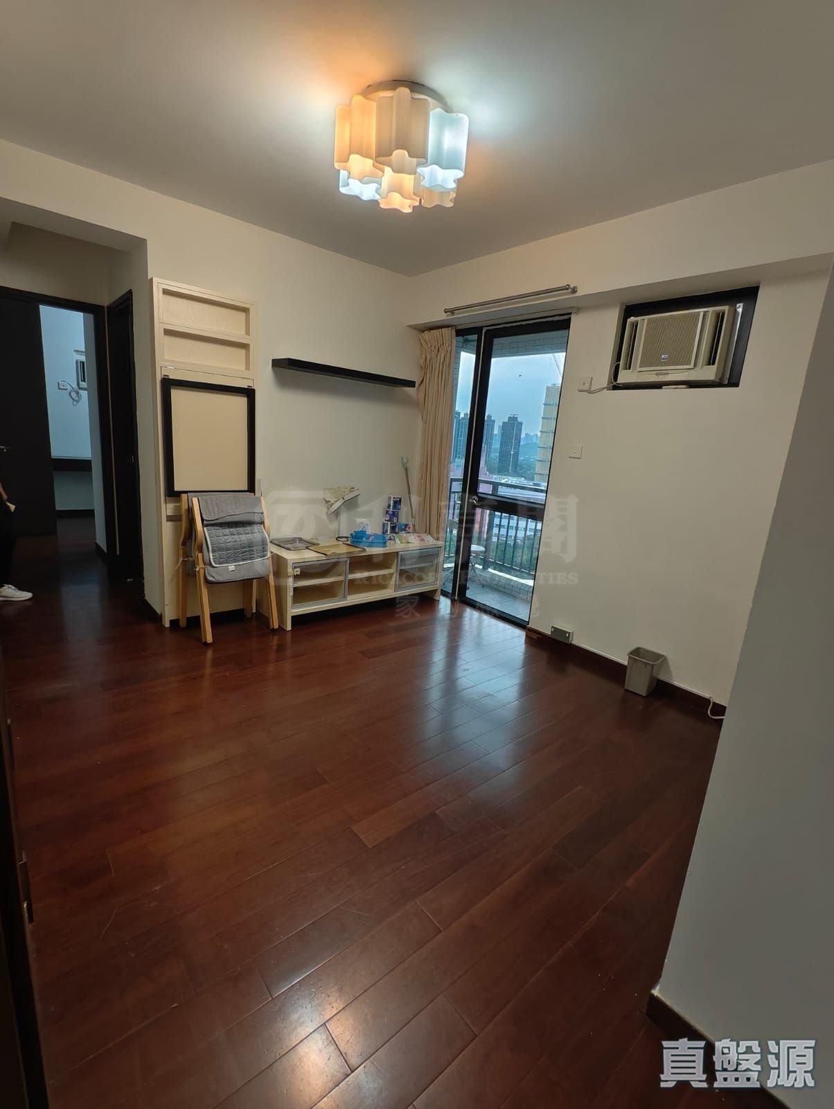 御皇庭 3座高層 G室