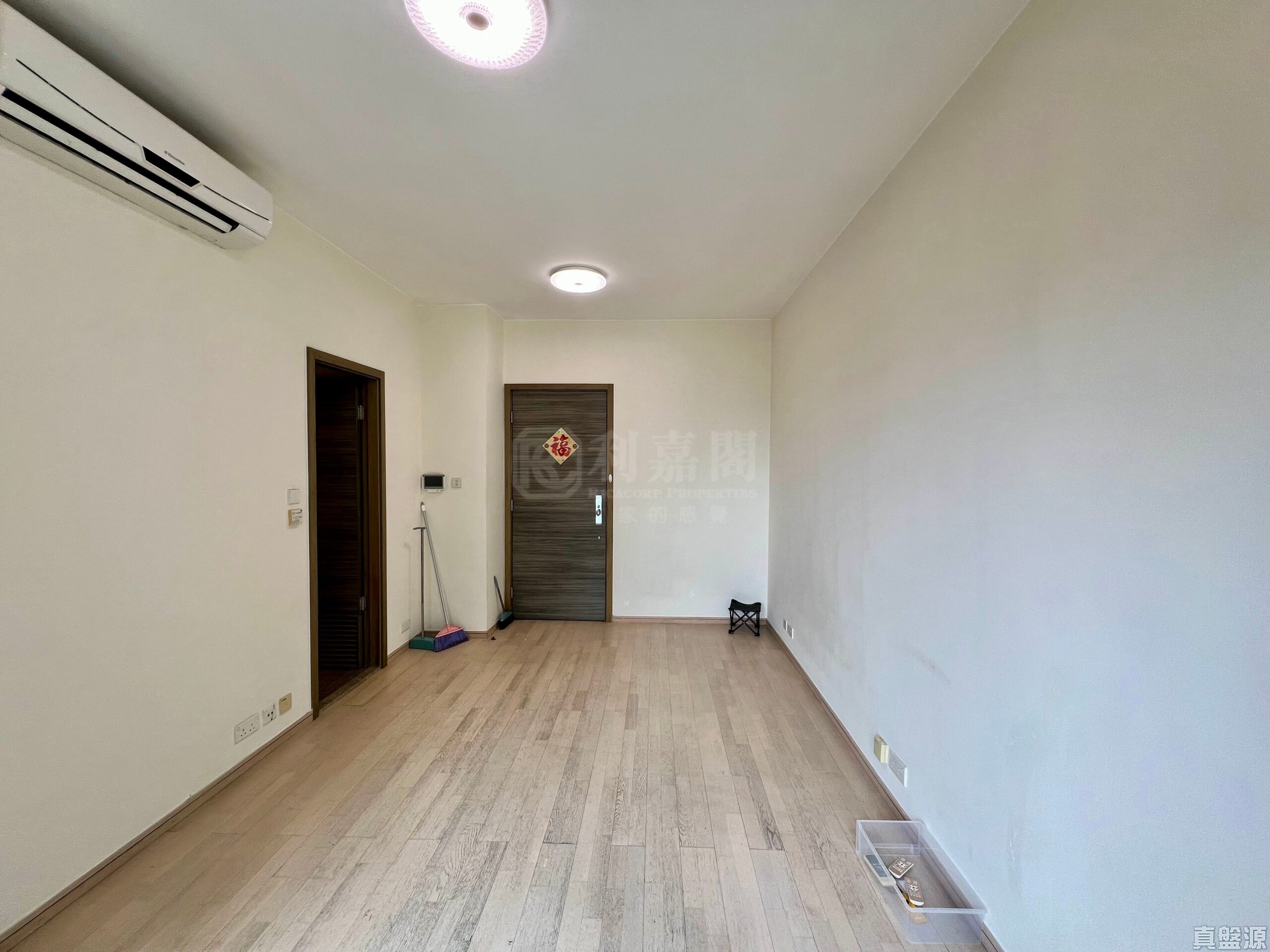 逸峯 1座極高層 E室