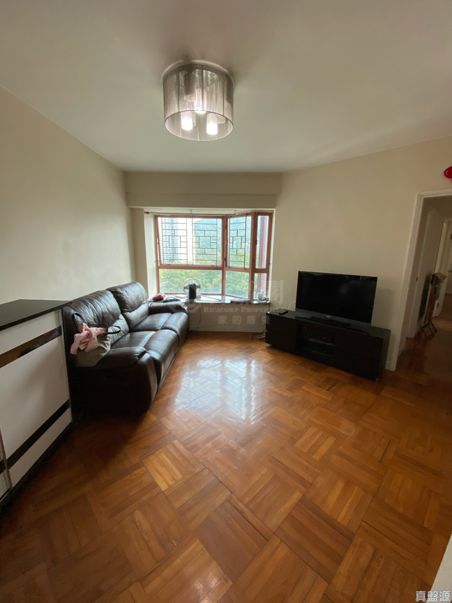 蔚翠花園 4座極高層 D室