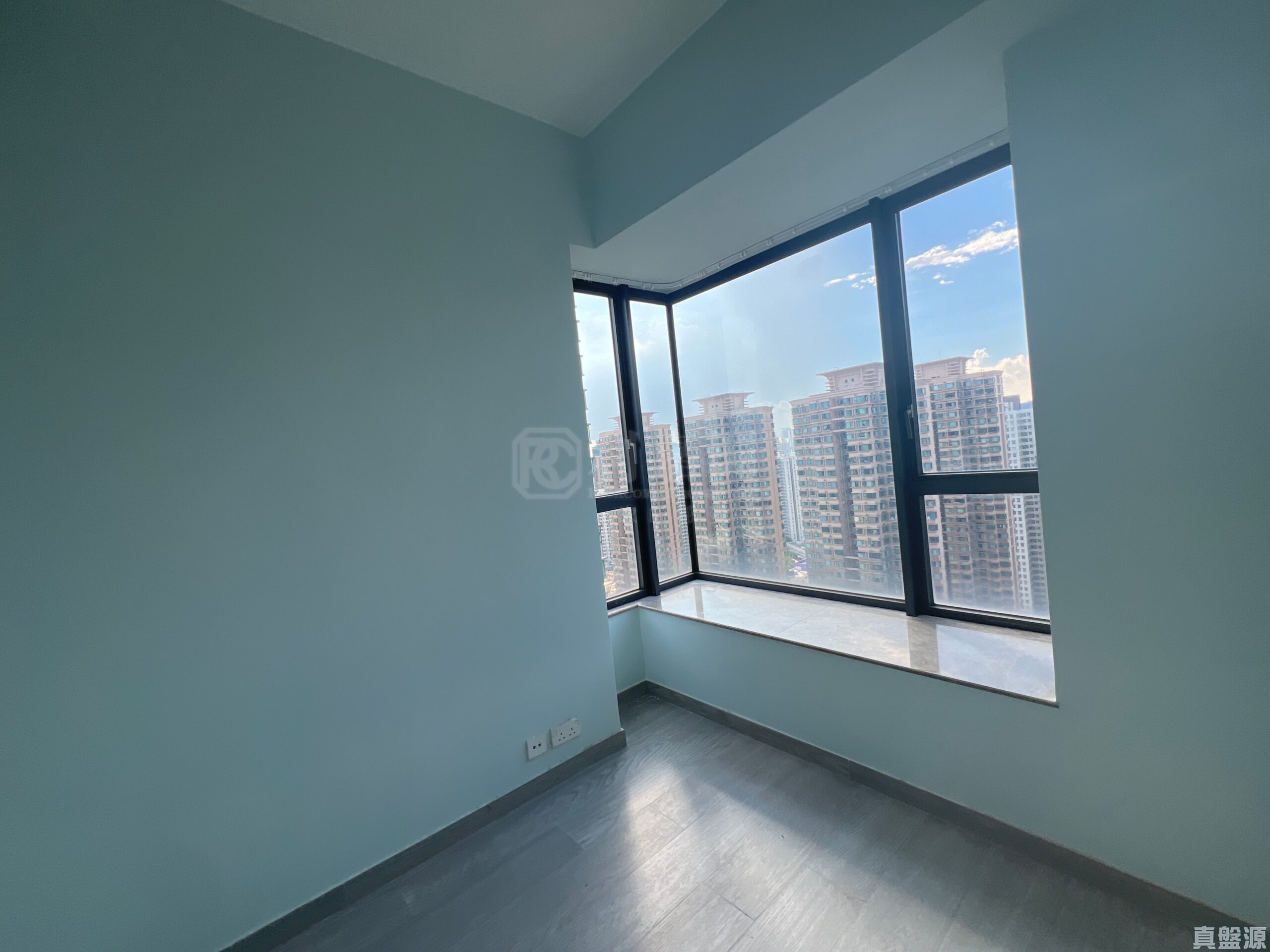 逸峯 5座極高層 H室