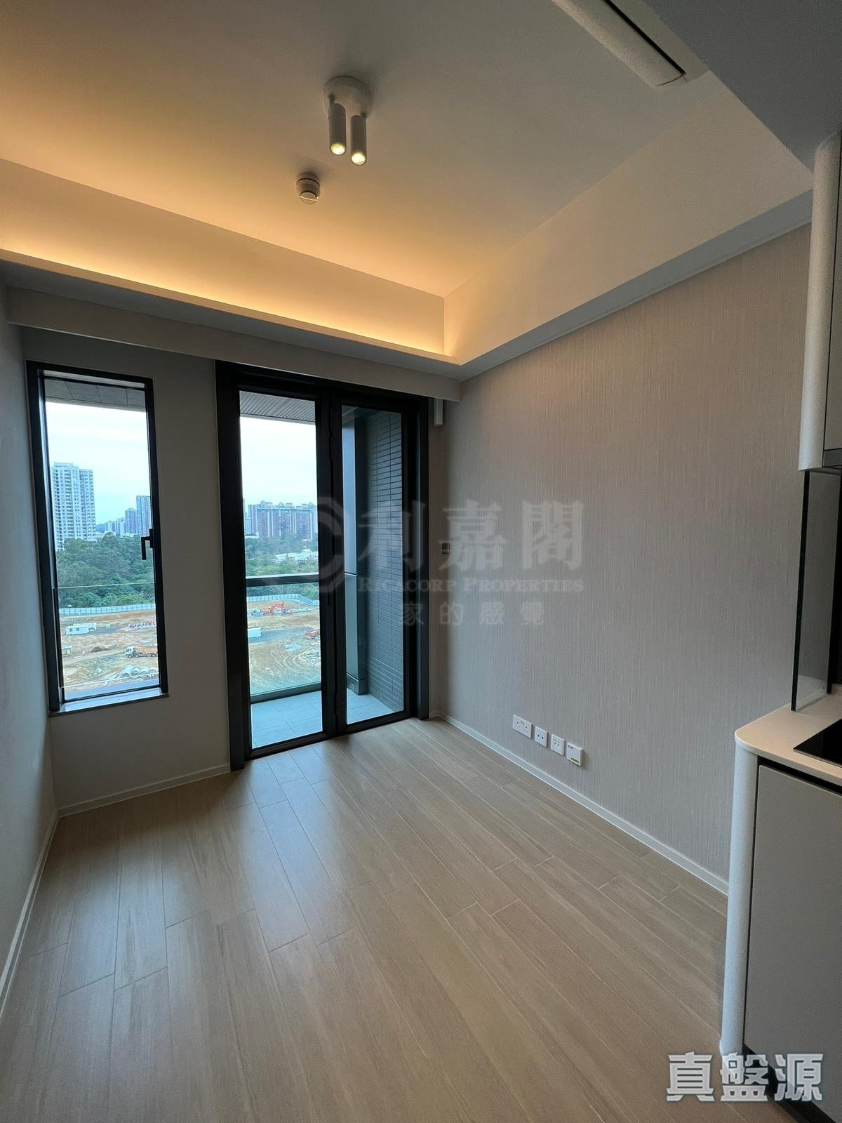 ONE INNOVALE 1期 A座高層 7室