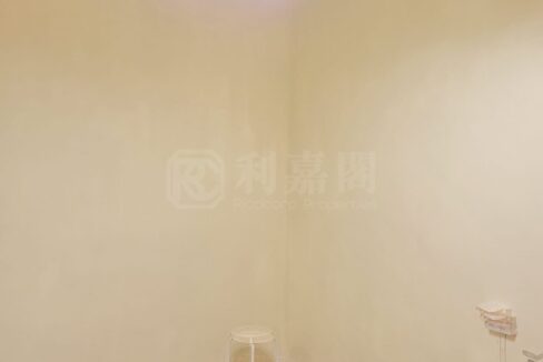 1c3139a0-b7ad-4ceb-96b7-17f41d82825a.jpeg