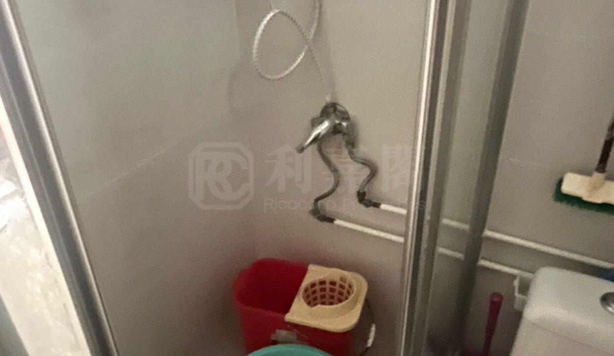 20e69c19-5877-4403-802e-64b15e97af26.jpeg