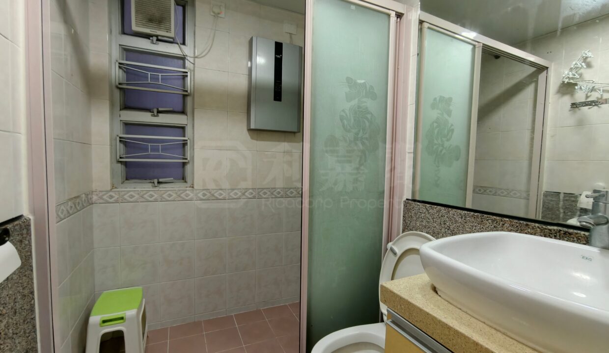7d229972-c150-4a3f-b7cc-3714d0baf241-1.jpeg