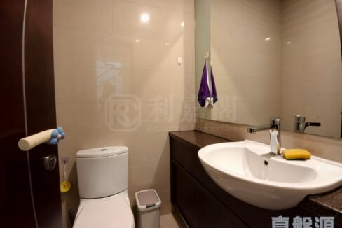 90017cdb-f516-4f3b-bbcb-e531436b8756-1.jpeg