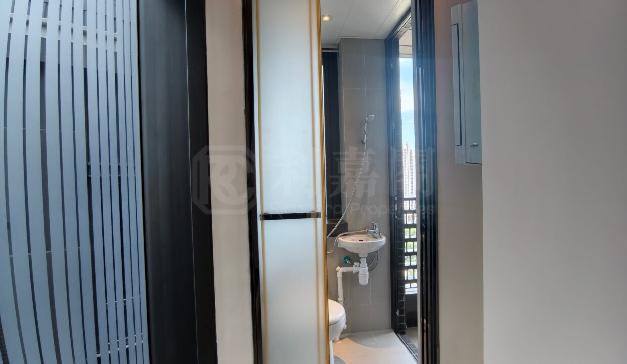 929209d9-fd5b-41fa-a7ce-8615ea572edb.jpeg