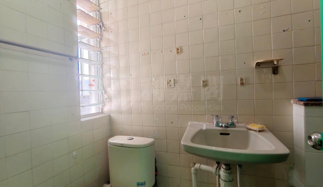 938b7792-2604-4527-9cb0-7d7a3af1cae7.jpeg