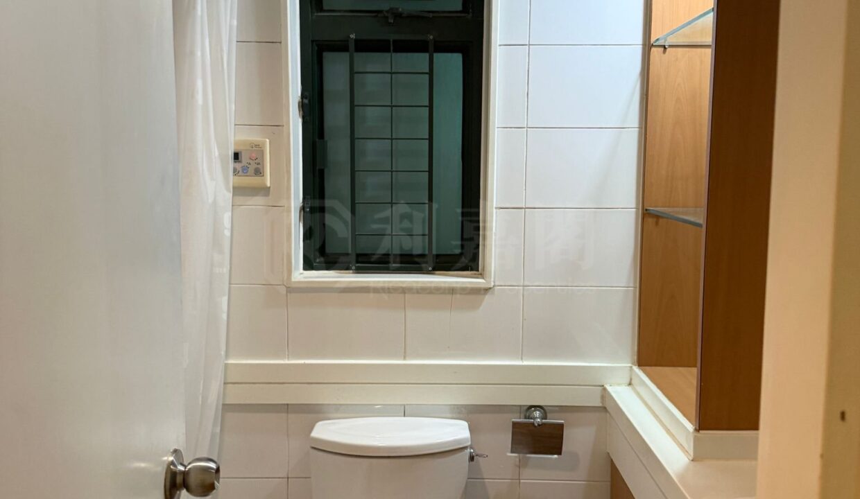 a31ac8f1-51ac-40d8-8461-cf5a5b0e3860.jpeg