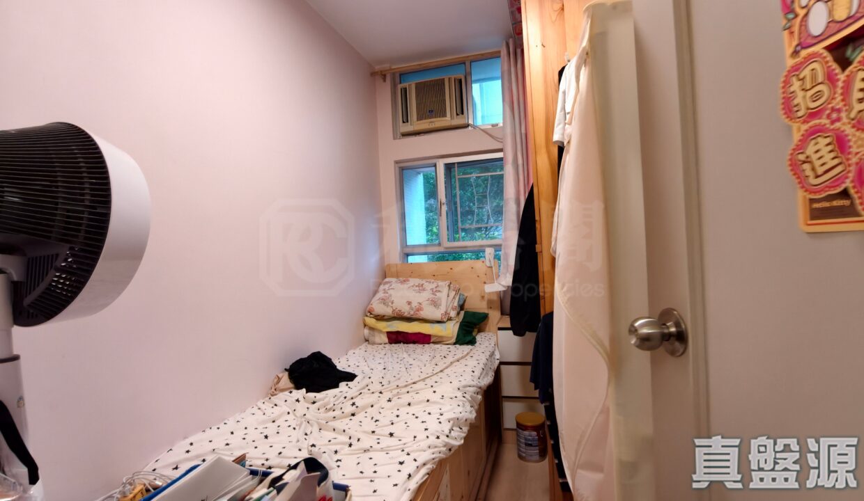 bbcec437-672f-4e2e-8983-9a3322082553-1.jpeg