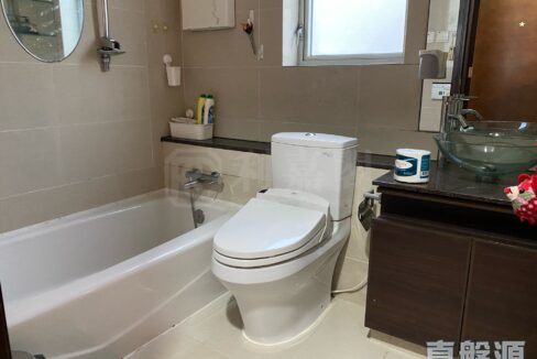 c321baa4-15fd-4e8d-a4cc-d6db80b03731.jpeg