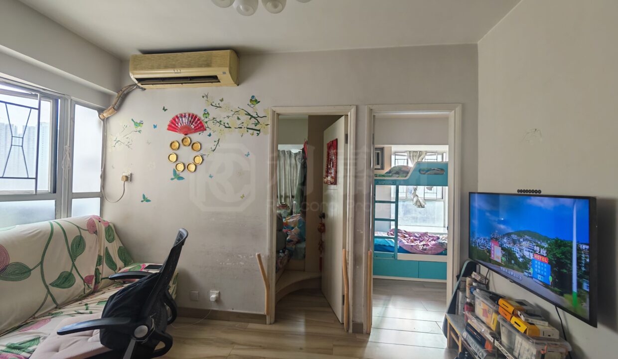 c69022ba-c80e-48ee-80fe-e2d1a0d4464f.jpeg