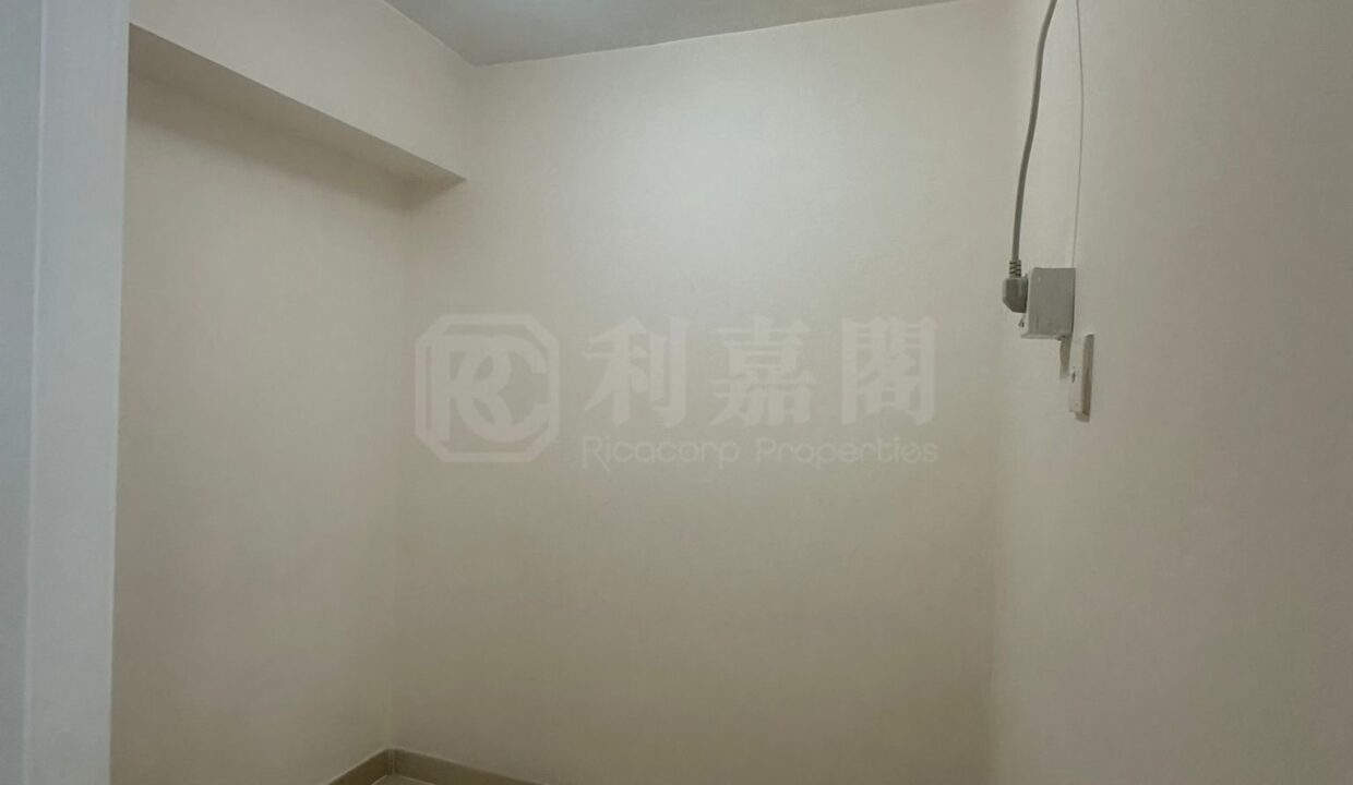 cd7b2ff1-415d-4614-9d57-185d60965bea.jpeg