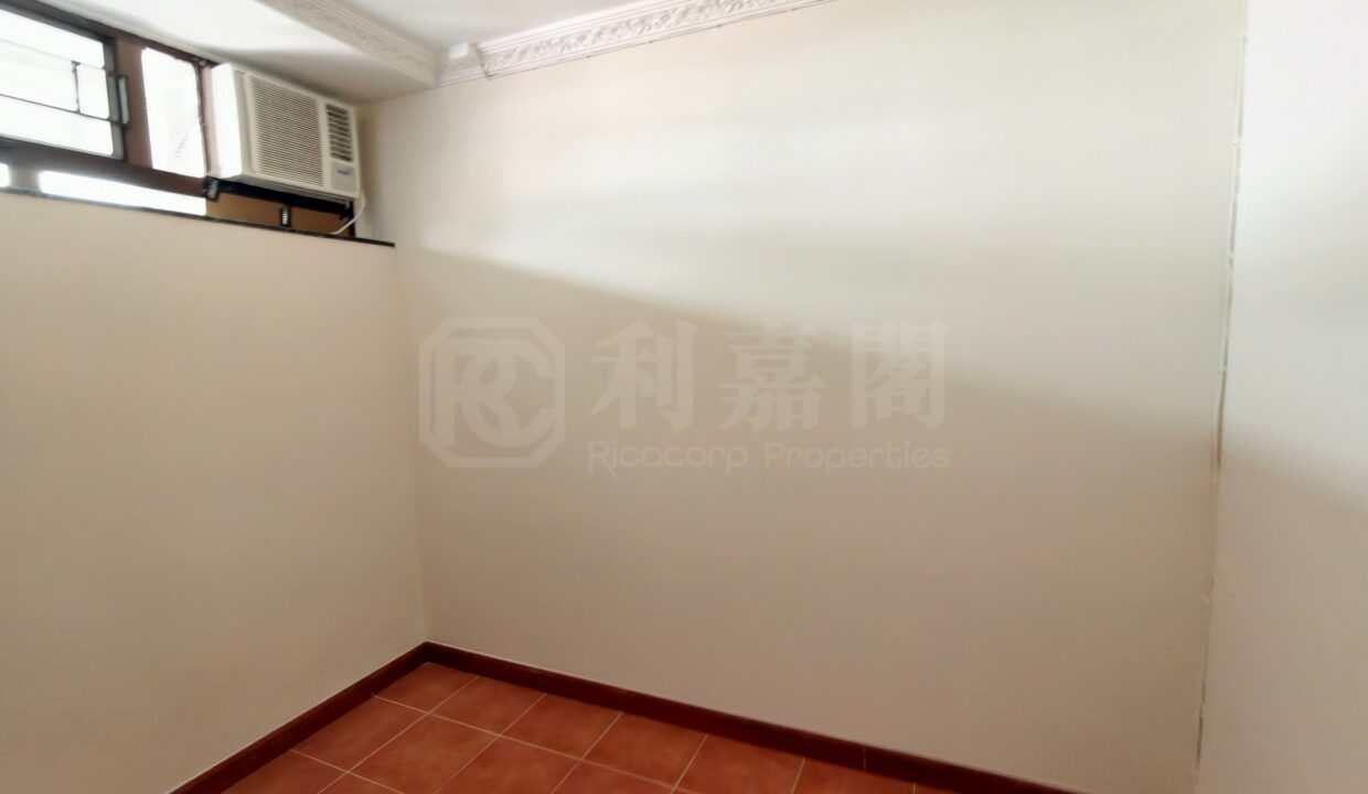 d2d857f0-eb08-485e-85f3-67cc114e836c.jpeg