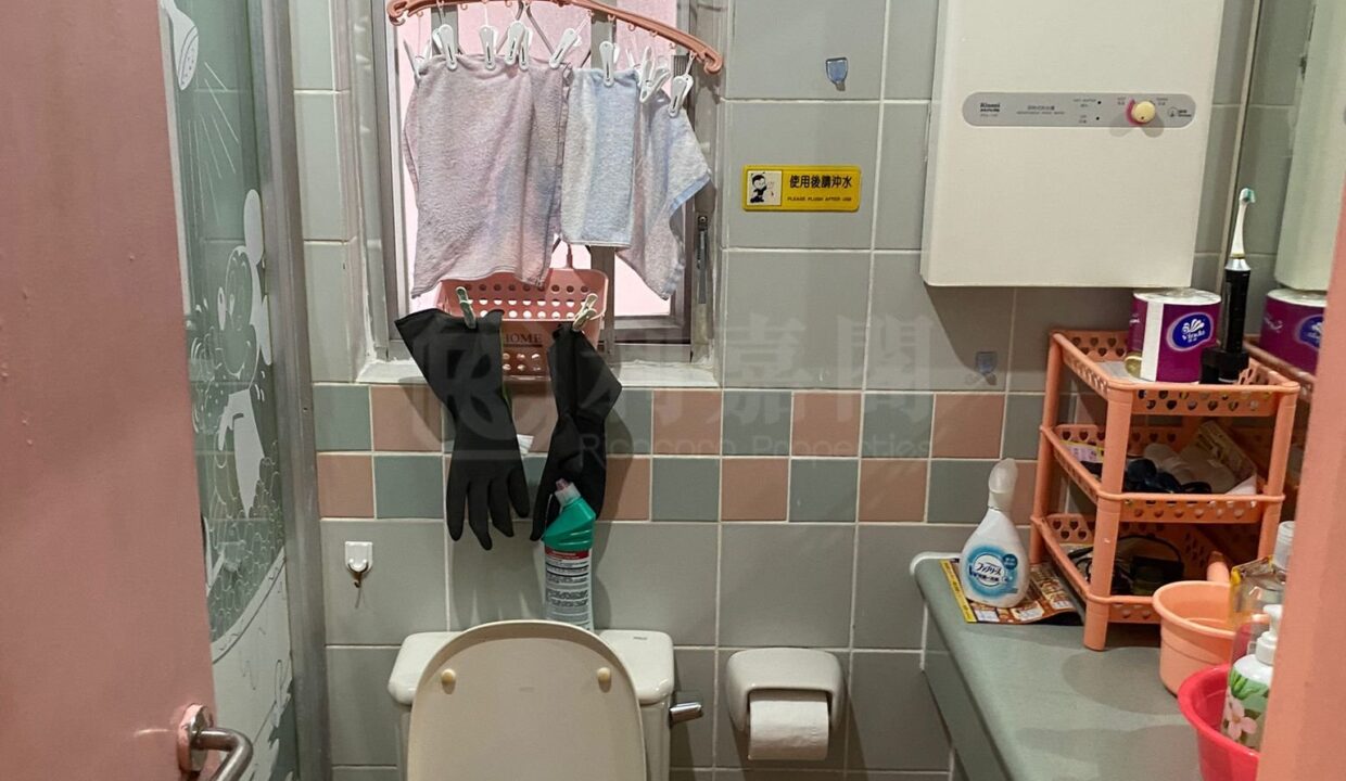 e07ccffe-d854-47e6-b2e2-6e99b82c3e9e.jpeg