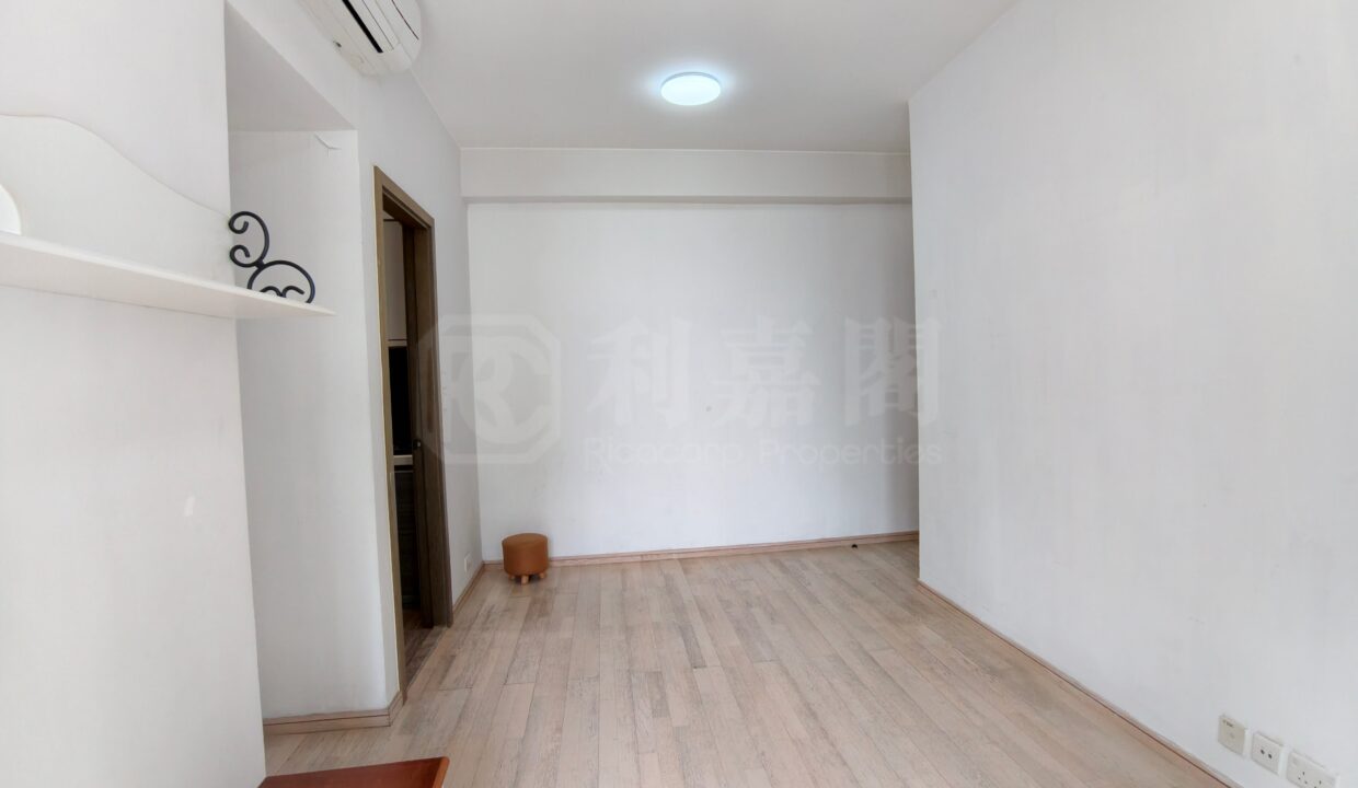 e2f0f993-631d-48ab-a983-aa1c7f3ec901.jpeg