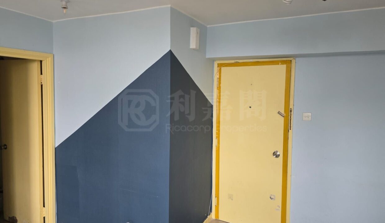 ecbe5ef7-be9b-43b9-aad2-2ee302495651.jpeg