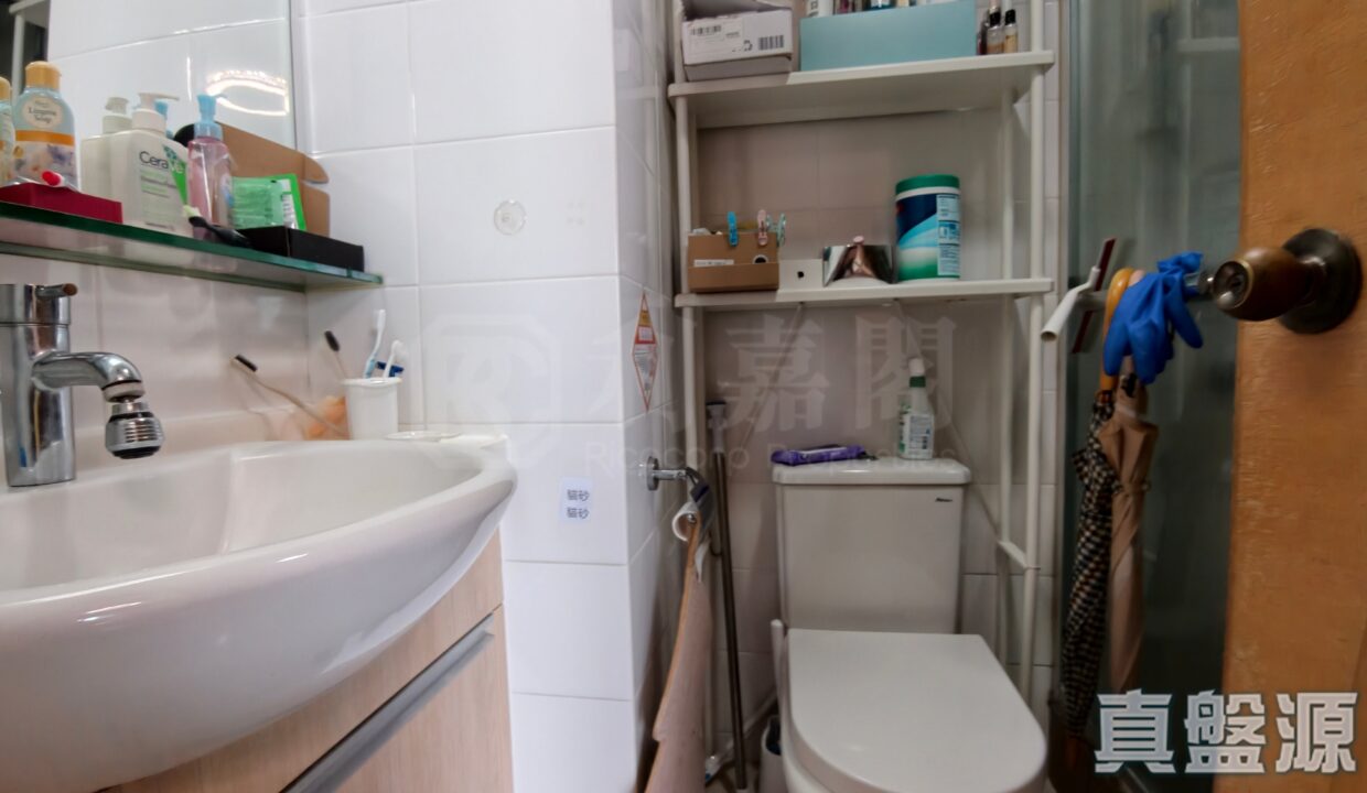 f670d7b4-61de-409f-9765-b4505355accf.jpeg