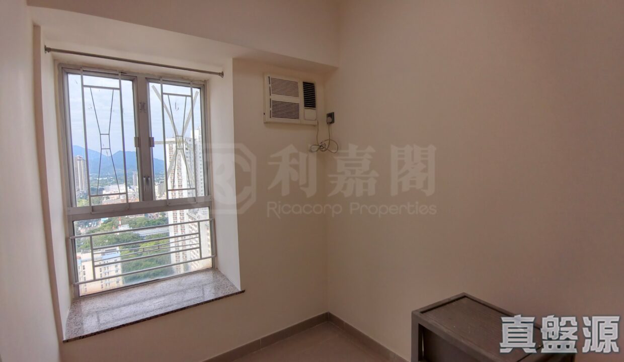 921dcb4e-ffc9-4c9e-8973-c9d38be50ec1-1
